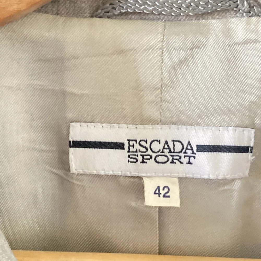 Escada Men's Sport Blazer - 100% Pure Wool - UK Size 42 - Picture 6 of 11